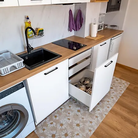 Galina Cozy With Free Parking Apartament *